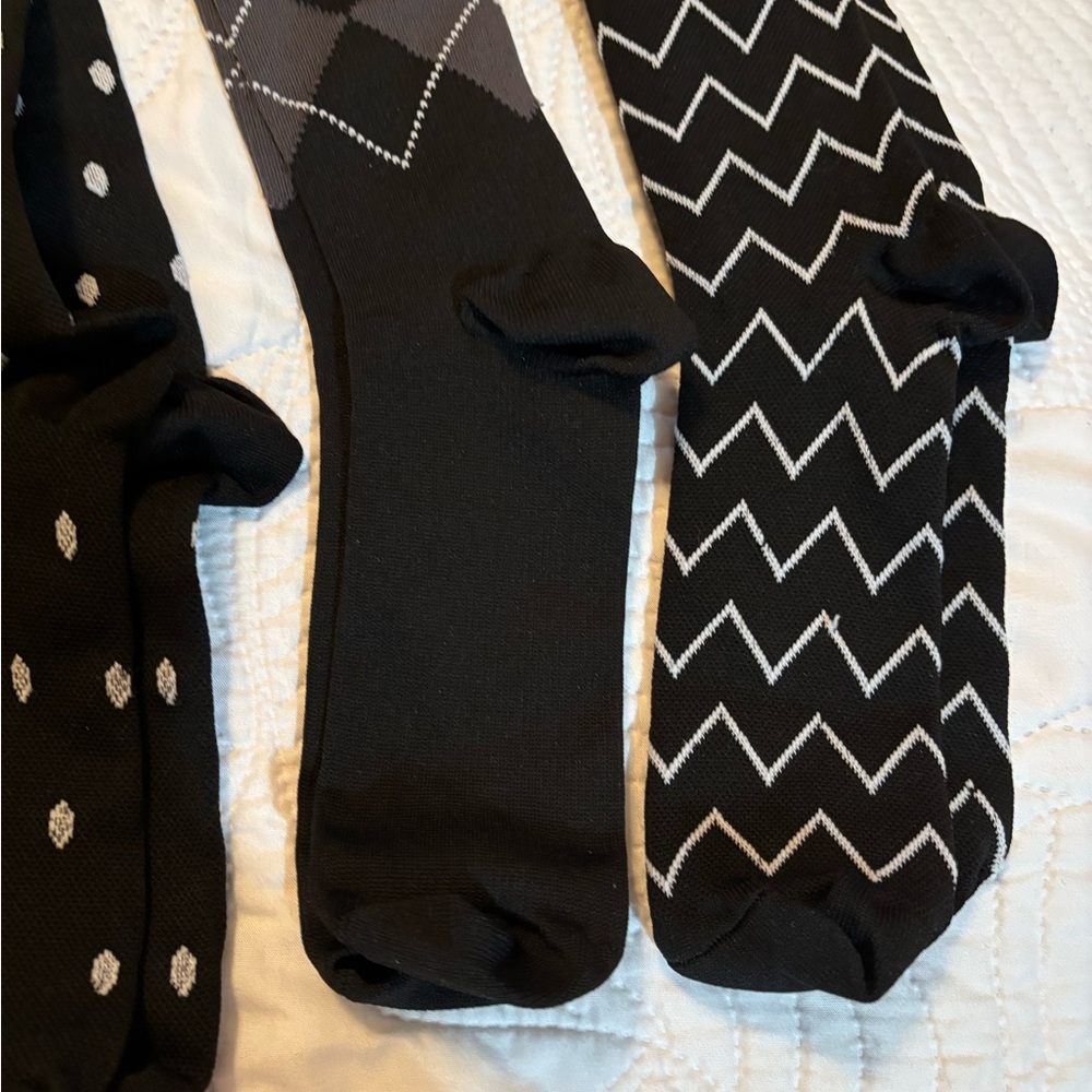 Men's Patterned Compression Socks Set - Black And… - image 4